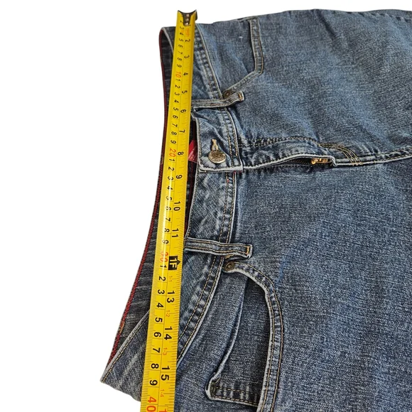 Levi's Women's Medium Blue Boyfriend Denim Bermuda Shorts - Picture 6 of 8